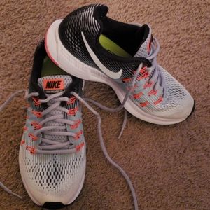 Nike air zoom pegasus 33 sz 7.5